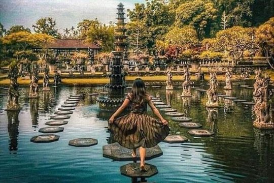 Lempuyang Temple and East Bali Private Guided Tour Free WiFi